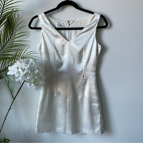 White  Mini Dress Top Size XS - Picture 1 of 4